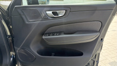 Volvo XC60 2.0 B5P Plus Black Edition 5dr AWD Geartronic Petrol Estate